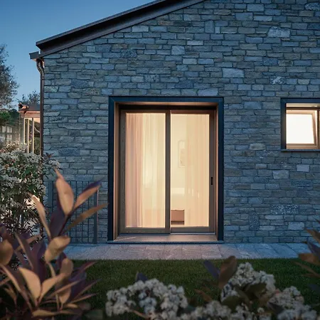 Mc And - By Myhomeincomo Apartman